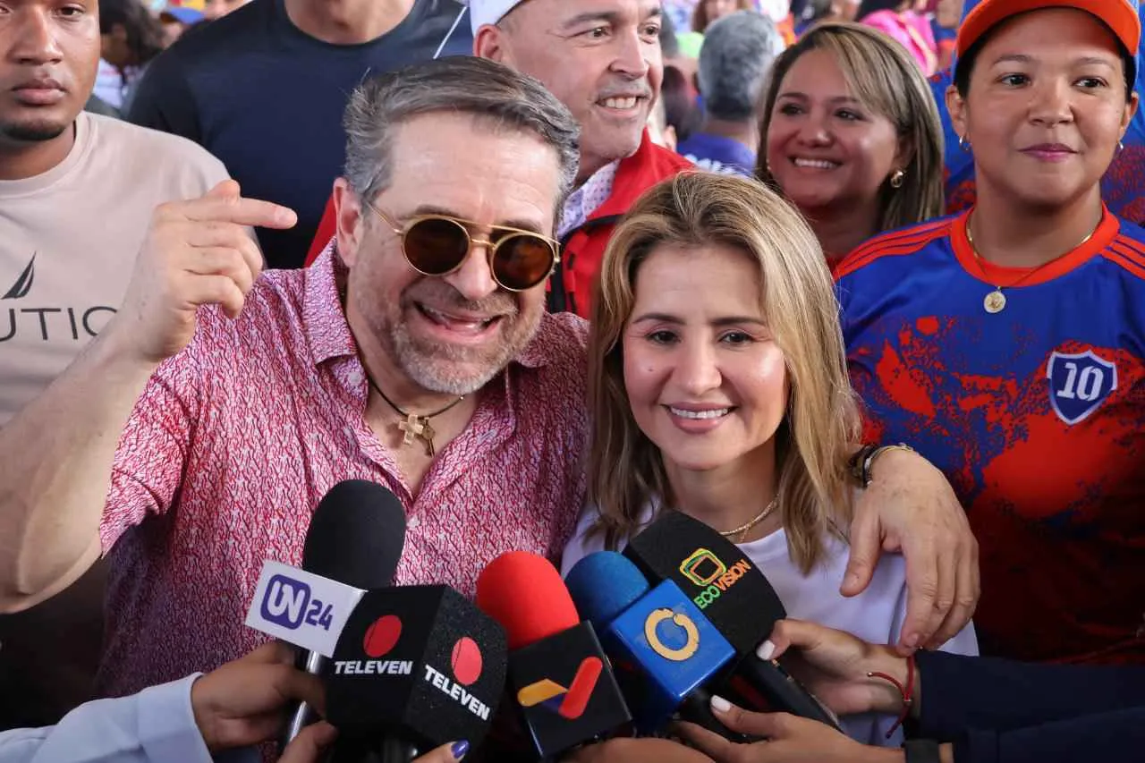 Dina Castillo Biografía